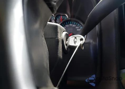 2015 Chevrolet Silverado 1500 2Lt из США, поврежденный, VIN 3GCUKREC4FG133979